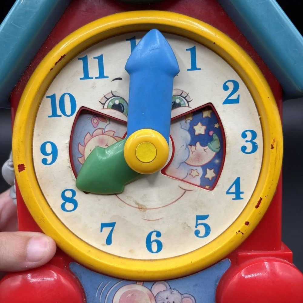 Vintage 1994 Fisher Price Teaching Clock Music Box Wind Up Toy Works